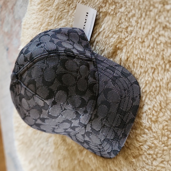 Coach Accessories - Gorgeous NWT Coach Metallic Signature Baseball Hat ⚾️ 🖤